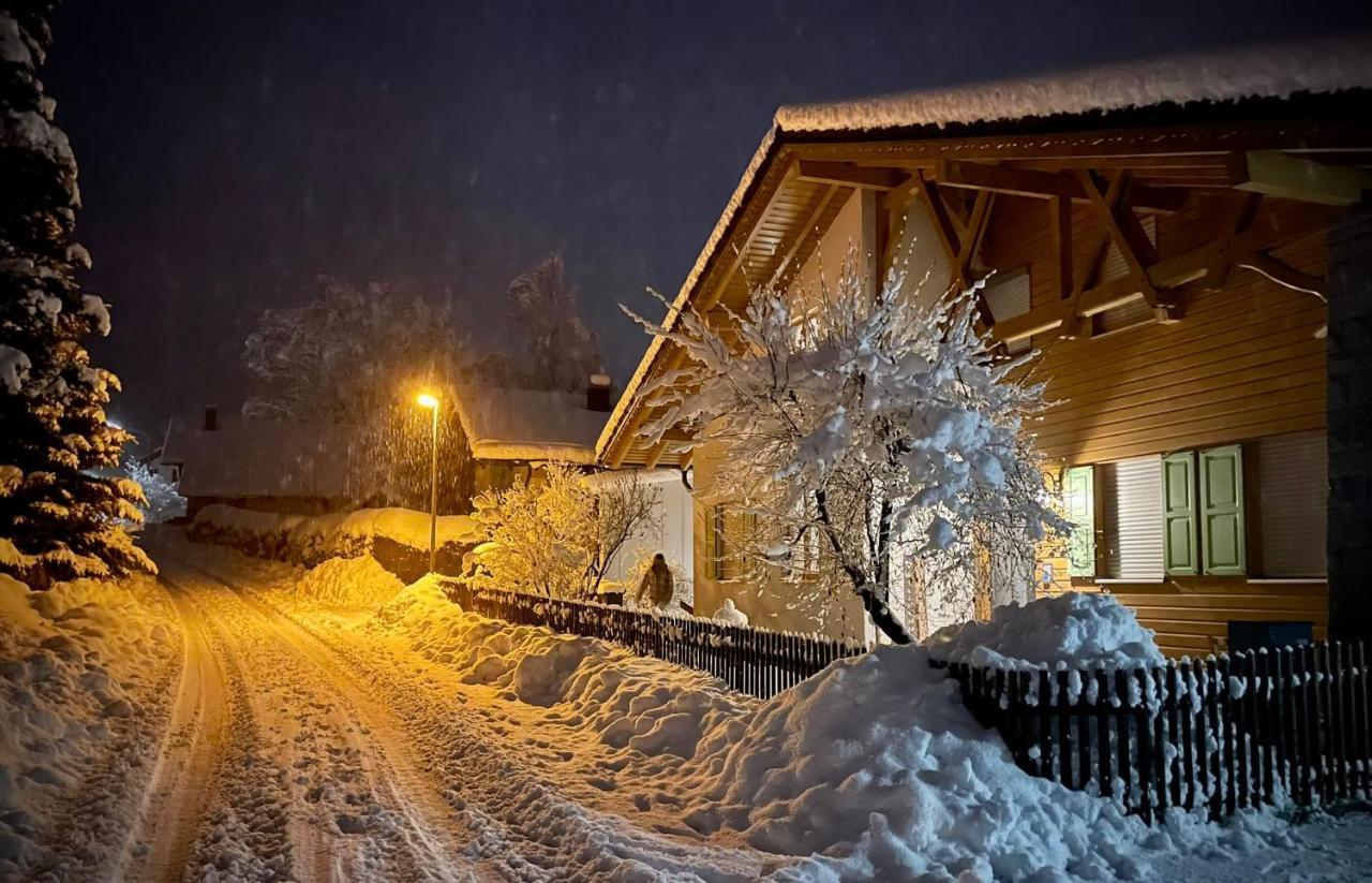 Ferienwohnung Am Kirchberg Achslach Exterior foto